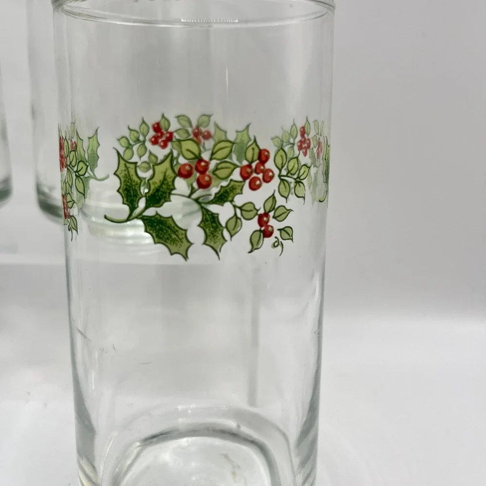 Gibson Christmas Charm Holly Berry Highball Glasses Set of 4 Holiday Tumblers
